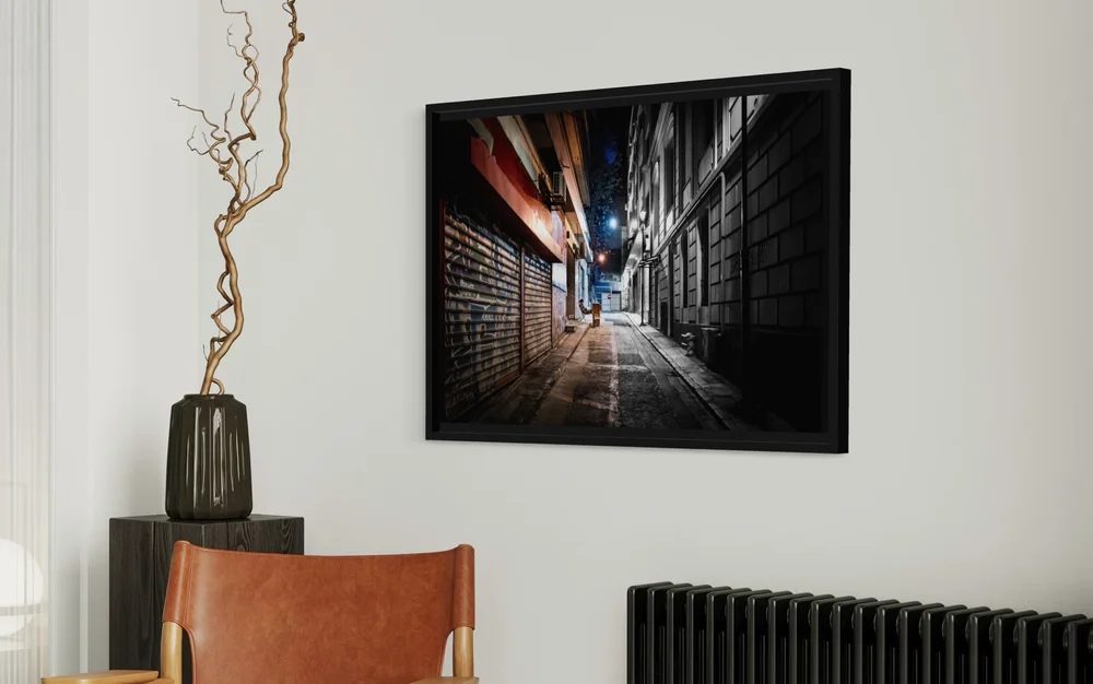 Tirage galerie encadré dans un intérieur.
