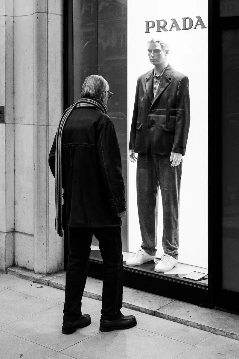 “REFLECTION” photograph, Paris, France (February 2024).