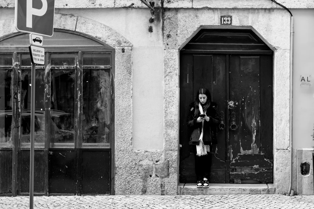 Photograph ‘133 GIRL’, Lisbon, Portugal (December 2023).