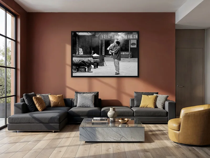 PRAYING — monumental print in situ.