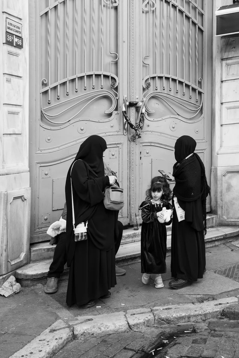 Photograph “SUNDAY IN ISTANBUL”, Istanbul, Turkey (April 2025).
