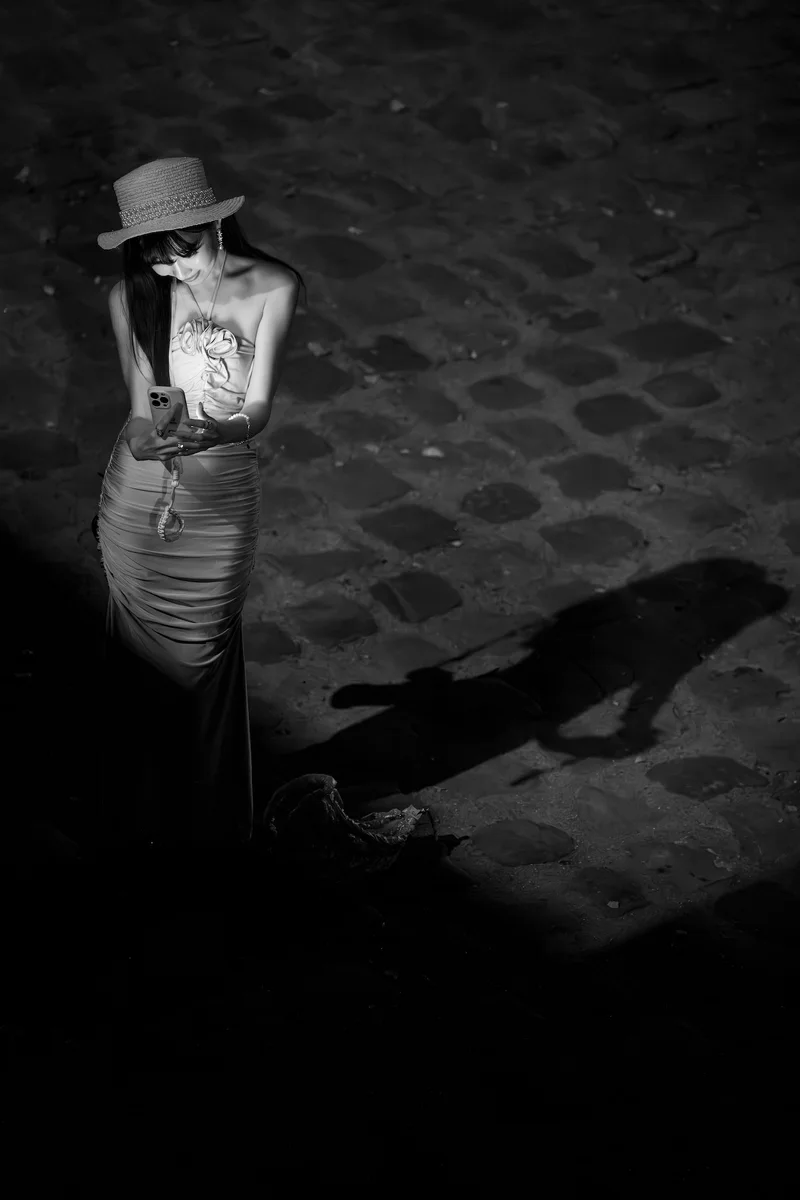 Photograph “BELLE DE NUIT”, Paris, France (July 2024).