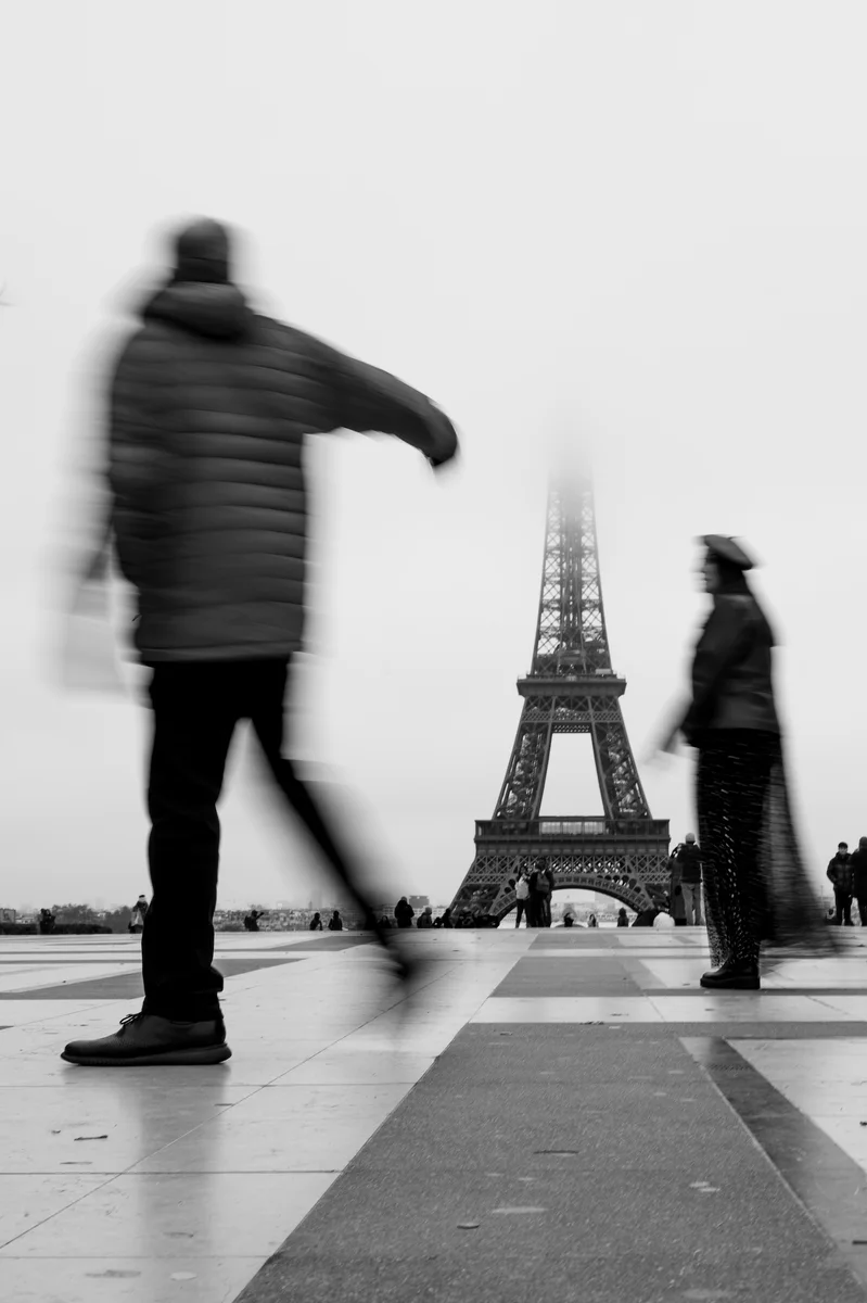 Photograph ‘VANISHING’, Paris, France (December 2023).