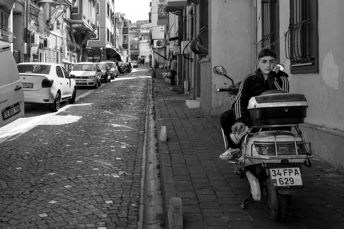 Photograph “DREAMS ON HOLD”, Istanbul, Turkey (April 2025).